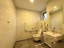 Ct Hub 2 (D12), Office #558228061